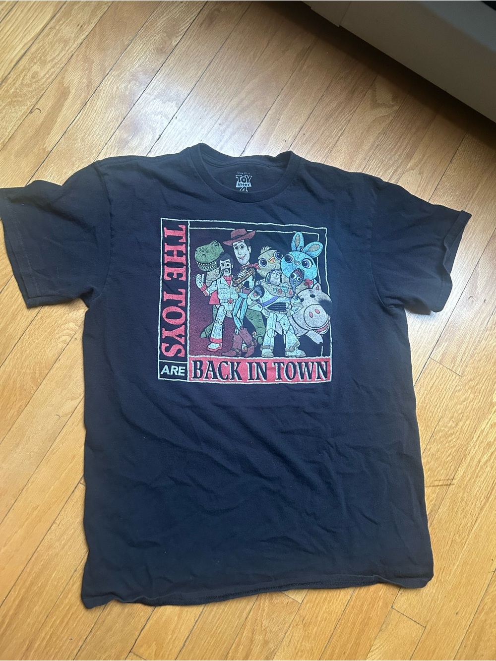 Disney Black Toy Story 'The Toys Are Back In Town' Short Sleeve Tee size~ Medium